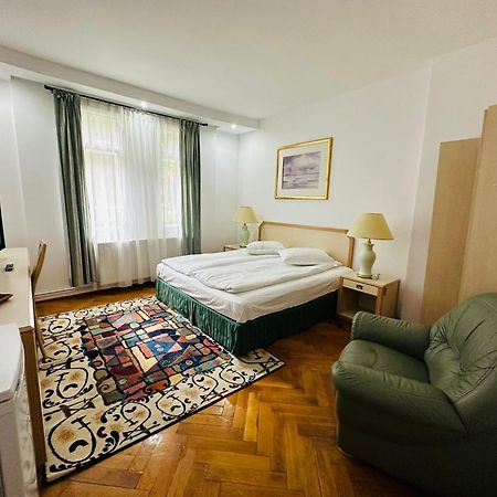Rapsodia Sinaia Bed & Breakfast Eksteriør bilde