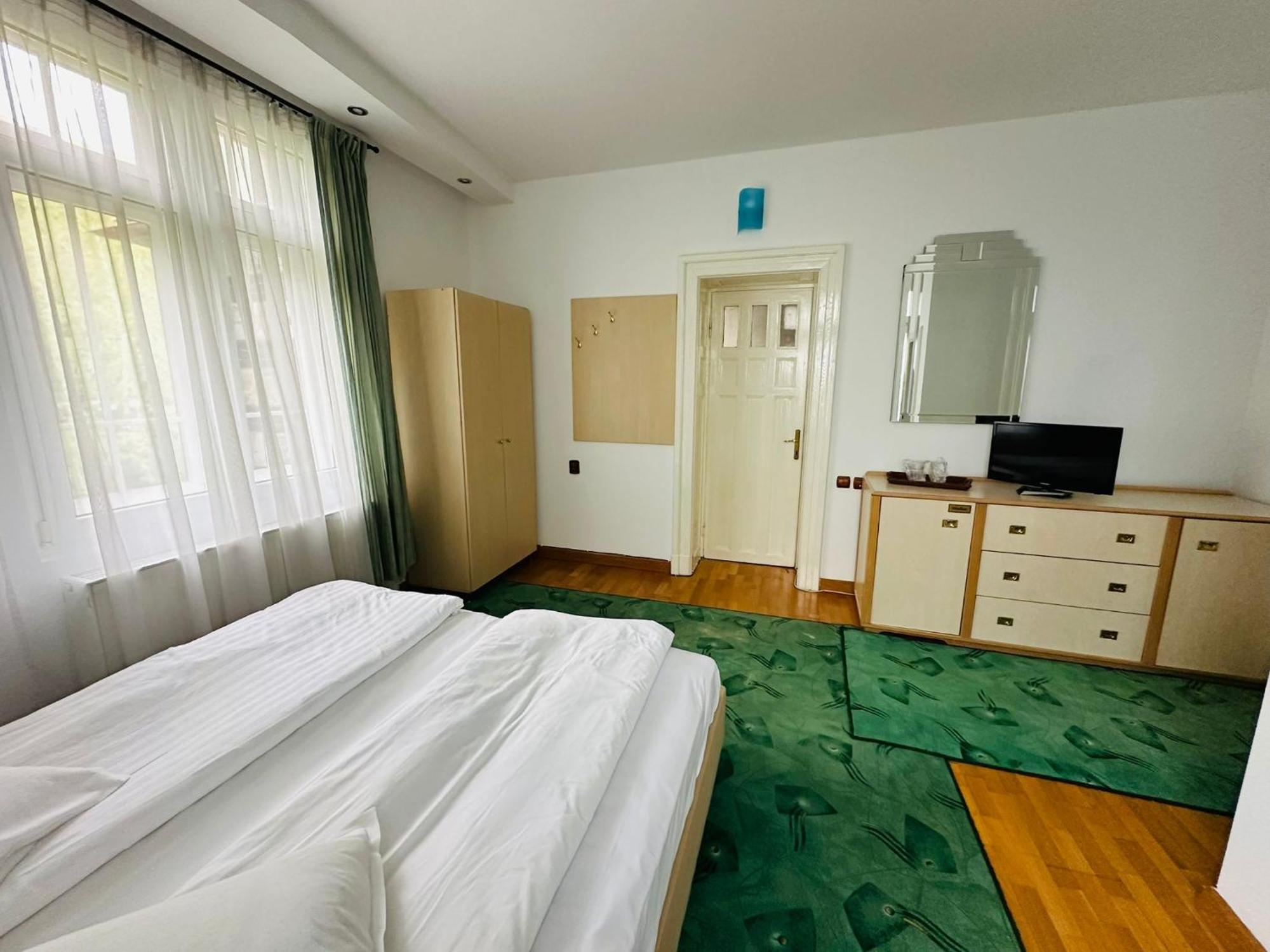Rapsodia Sinaia Bed & Breakfast Eksteriør bilde
