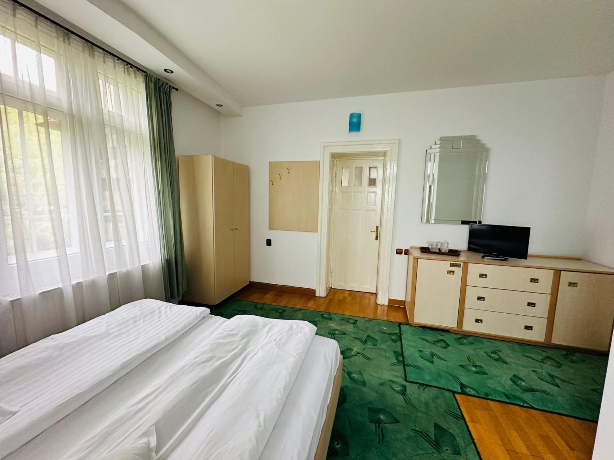 Rapsodia Sinaia Bed & Breakfast Eksteriør bilde