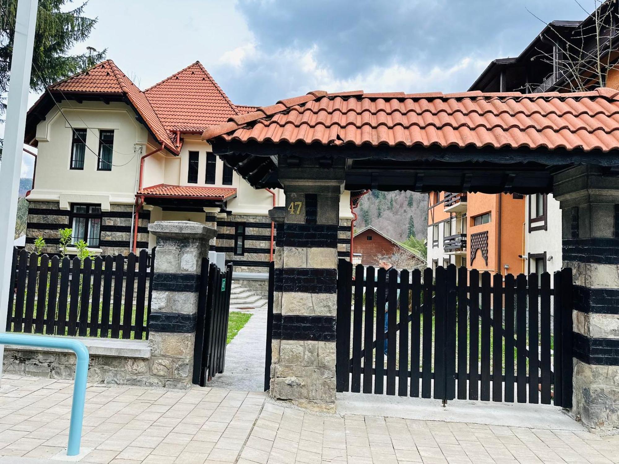 Rapsodia Sinaia Bed & Breakfast Eksteriør bilde